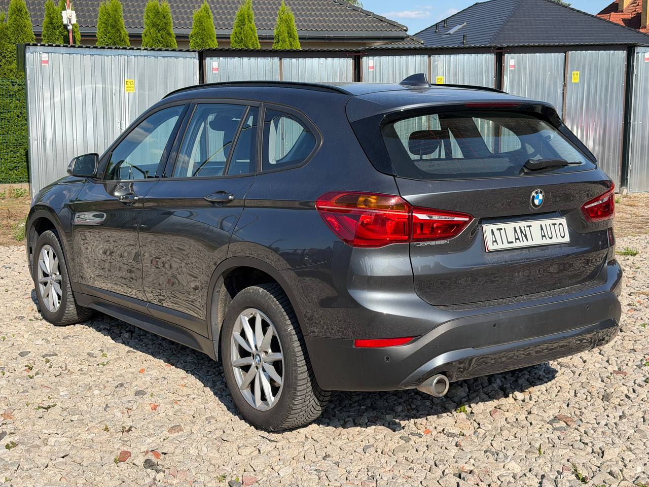 BMW X1 sDrive16d Automatic — zdjęcie 18