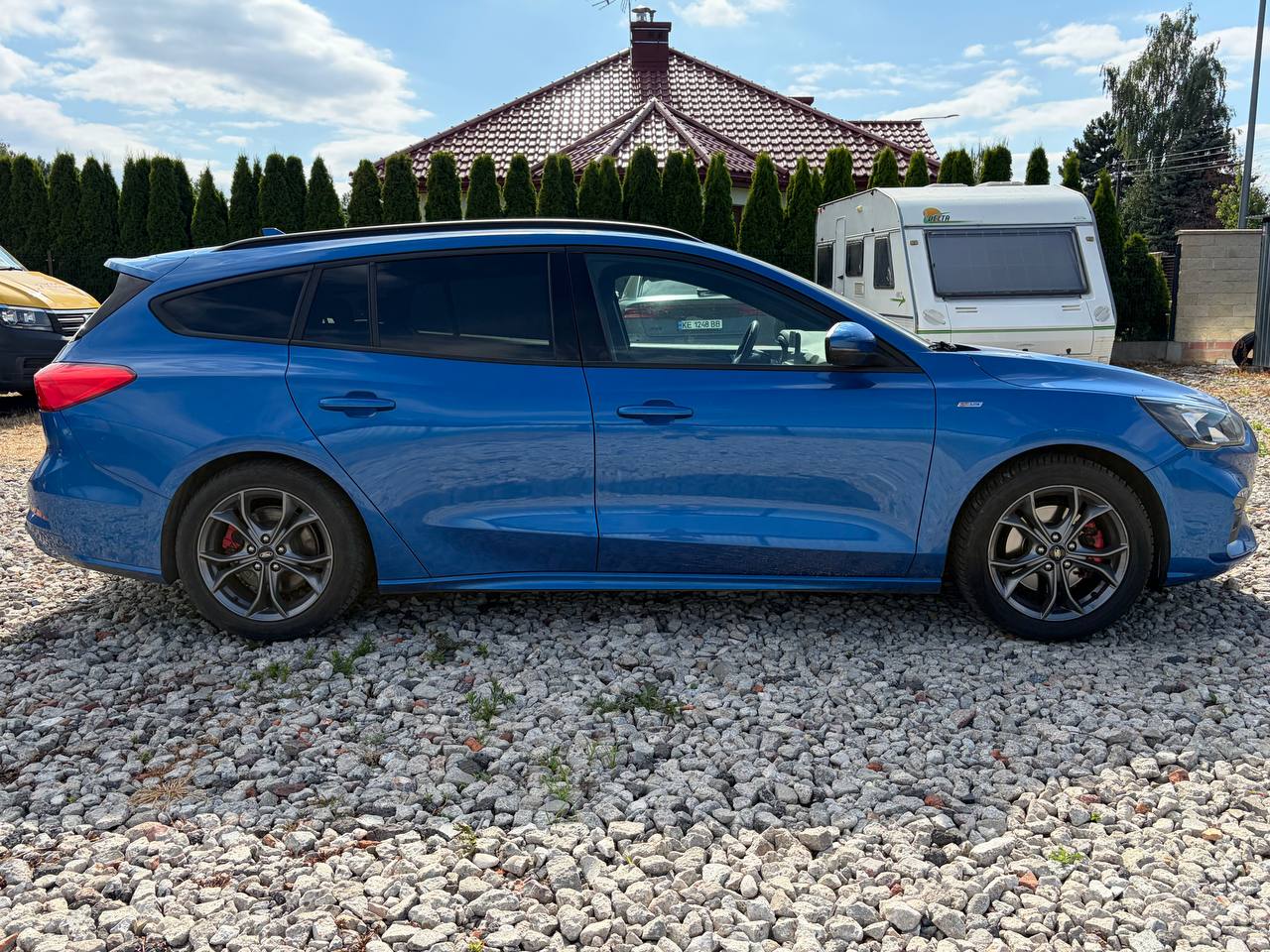 Ford Focus Wagon 1.0 EcoBoost ST-Line X Business — zdjęcie 9