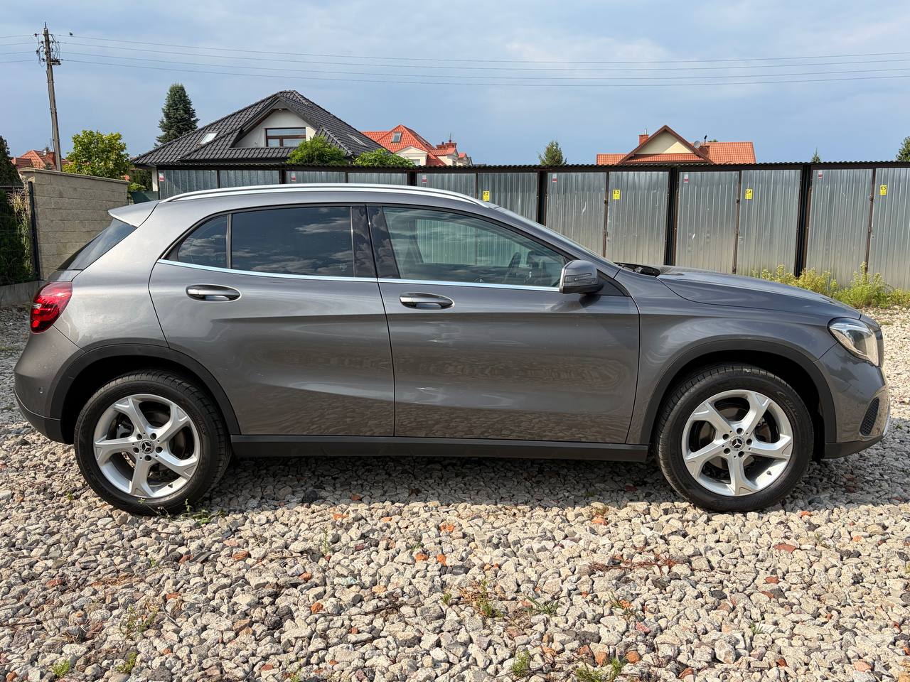 Mercedes-Benz GLA 200 Urban 7G-DCT — zdjęcie 4
