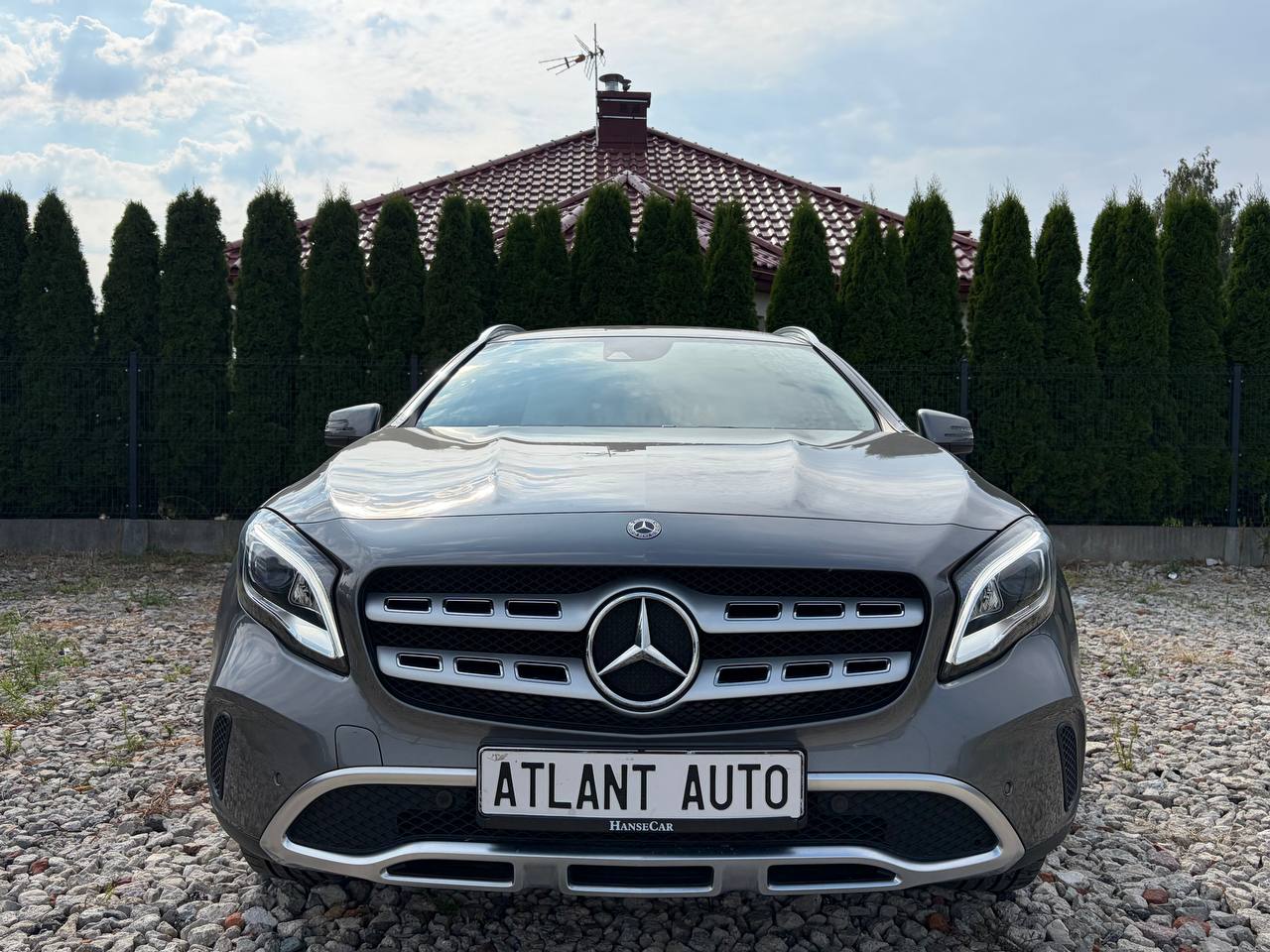 Mercedes-Benz GLA 200 Urban 7G-DCT — zdjęcie 3