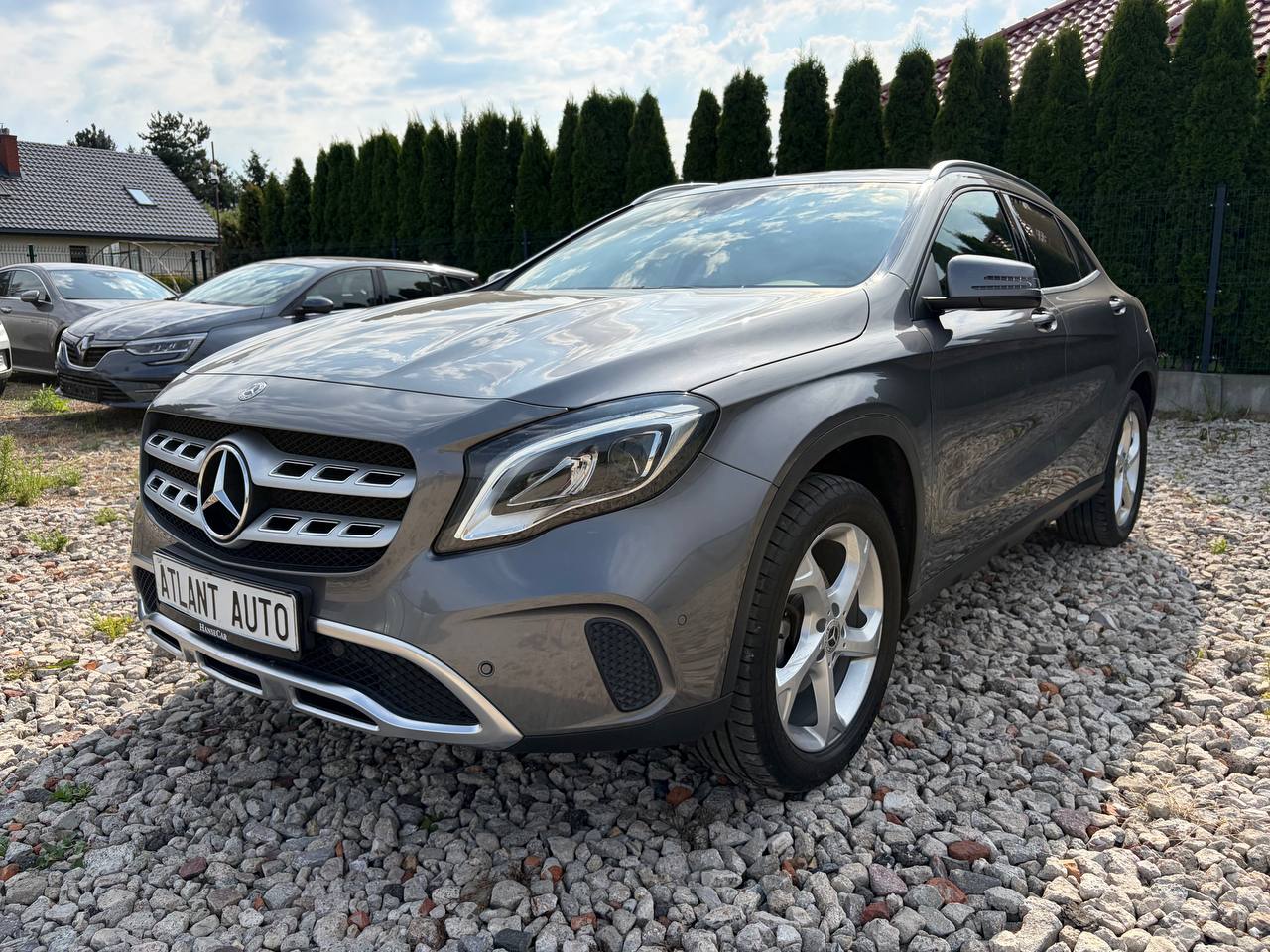 Mercedes-Benz GLA 200 Urban 7G-DCT — zdjęcie 2