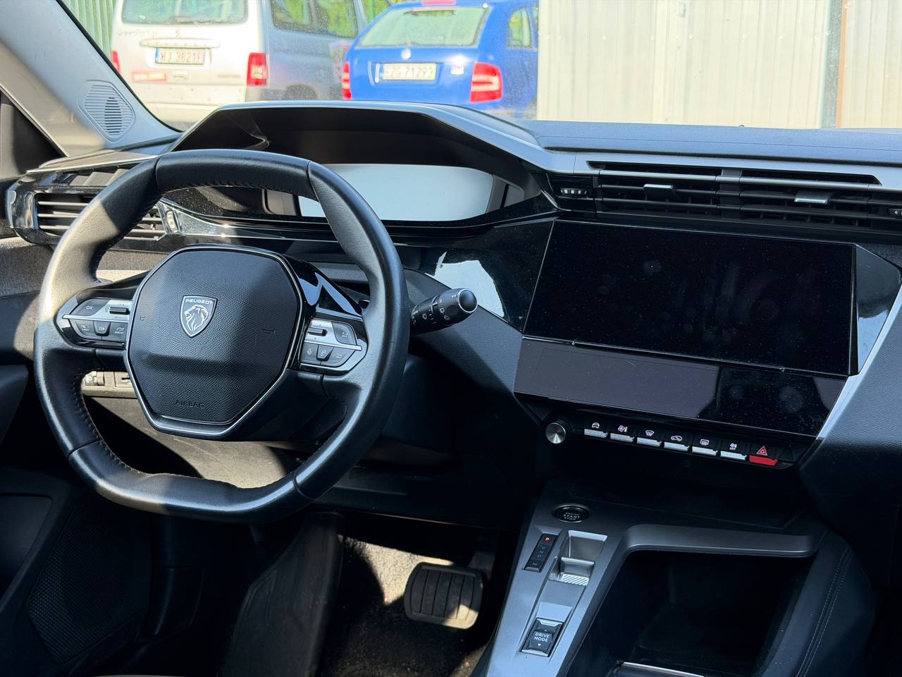 Peugeot 308 SW Allure 1.5 BlueHDi 130 EAT8 — zdjęcie 8