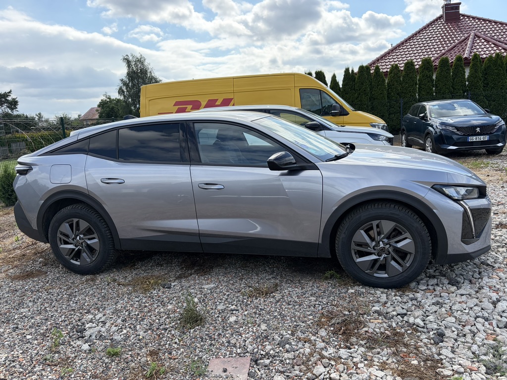 Peugeot 408 Allure 1.2 PureTech 130 EAT8 — zdjęcie 6