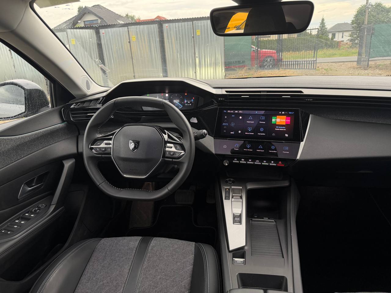Peugeot 408 Allure 1.2 PureTech 130 EAT8 — zdjęcie 8